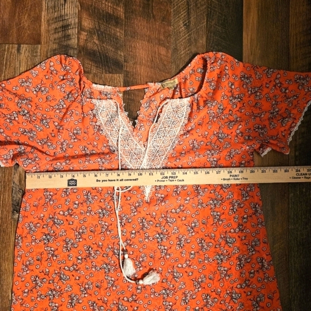 Democracy Boho Sheer Coral Lace Trimmed Blouse Size M - Picture 9 of 10